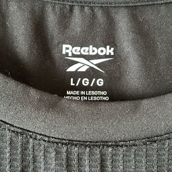 NEW Reebok Black Thrive Mixed Mesh Top - Picture 2 of 5